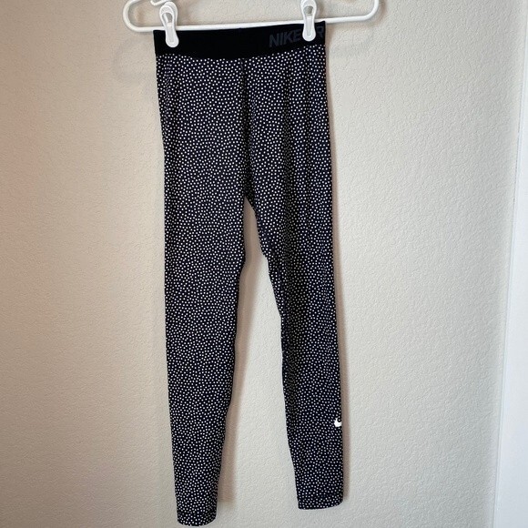 Nike Pro Hyperwarm Black & White Polka Dot Compression Tights - Size XS. EUC - Picture 1 of 5